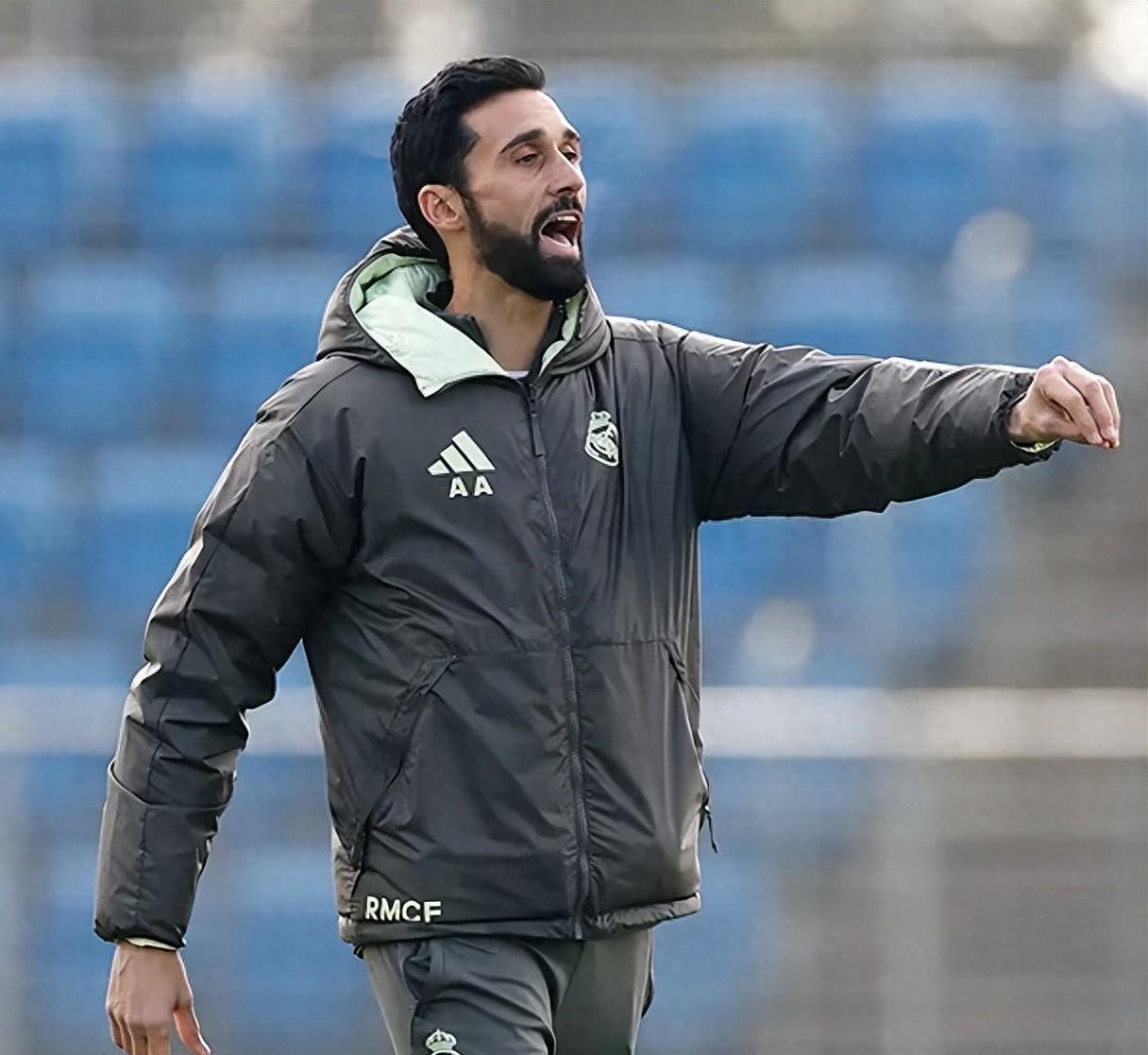 开云体育官网-阿韦洛亚：穆里尼奥对我的影响很大，但我若效仿他将必败