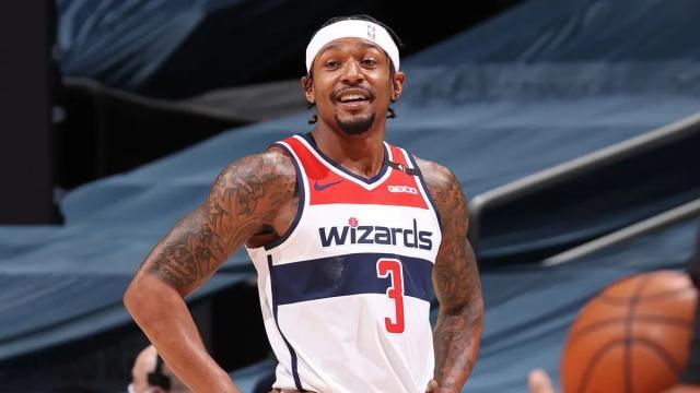 开云体育官网-【声音】奇才全队期待新赛季 比尔：目标永远是冠军